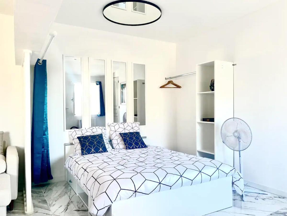 - Jacuzzi, Wifi, Clim, Retroprojecteur